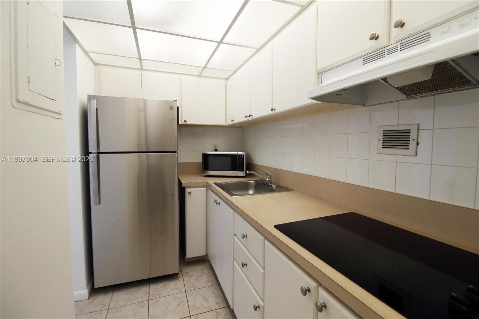 MIRADOR 1000 CONDO - Residential