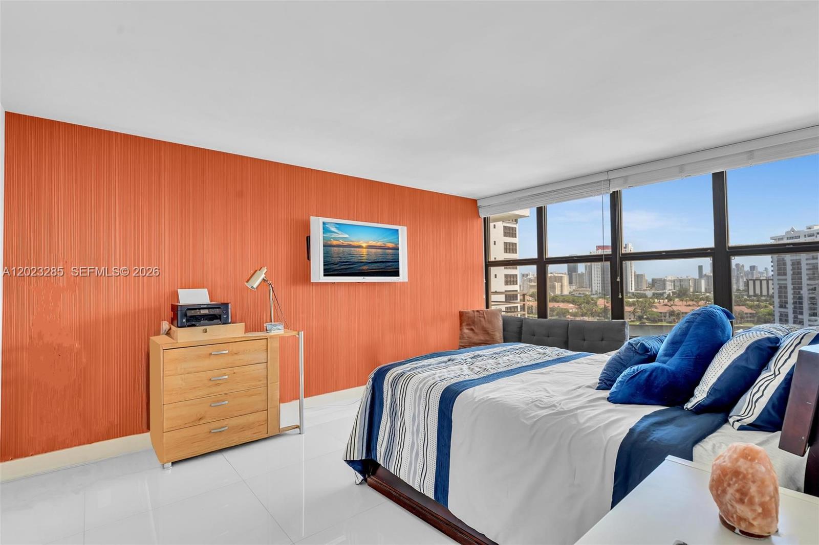 OLYMPUS CONDO PHASE - Residential