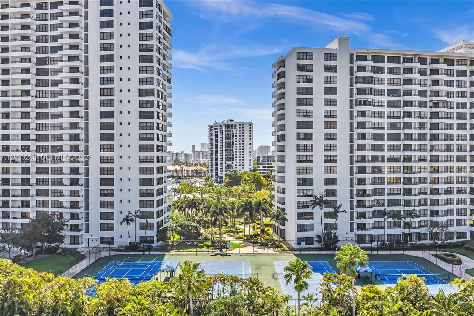 OLYMPUS CONDO PHASE - Residential