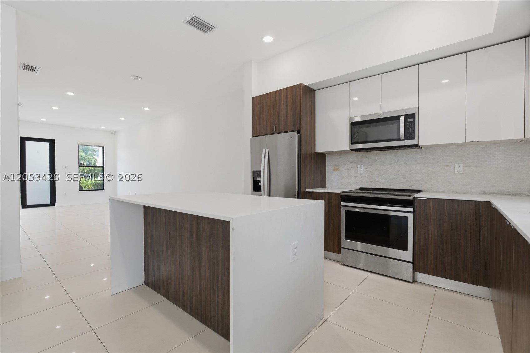 KILLIAN COMMONS - Residential
