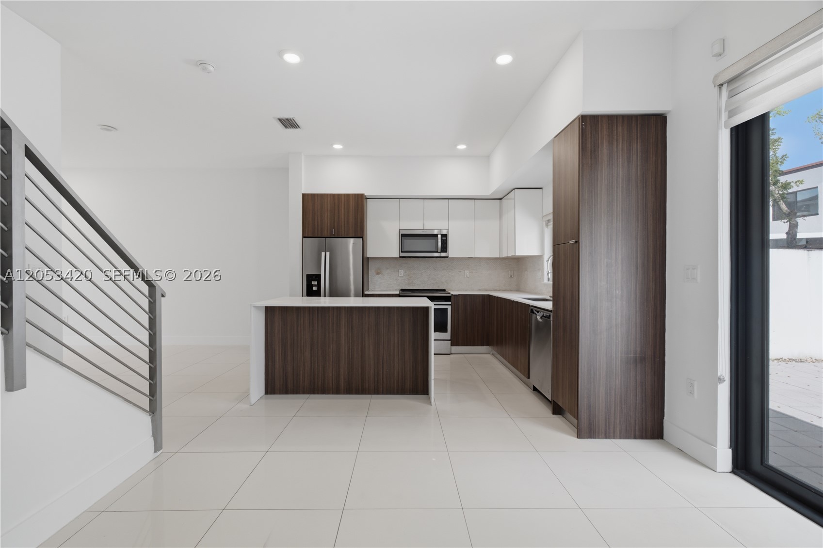 KILLIAN COMMONS - Residential