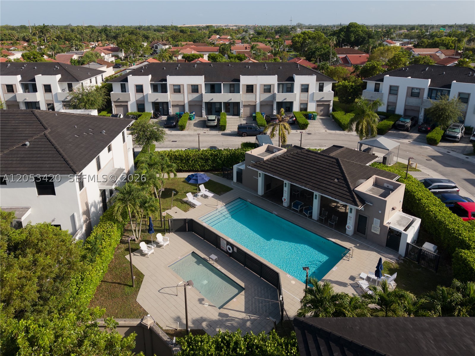 KILLIAN COMMONS - Residential