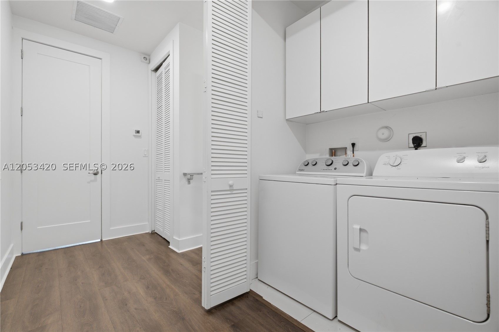 KILLIAN COMMONS - Residential