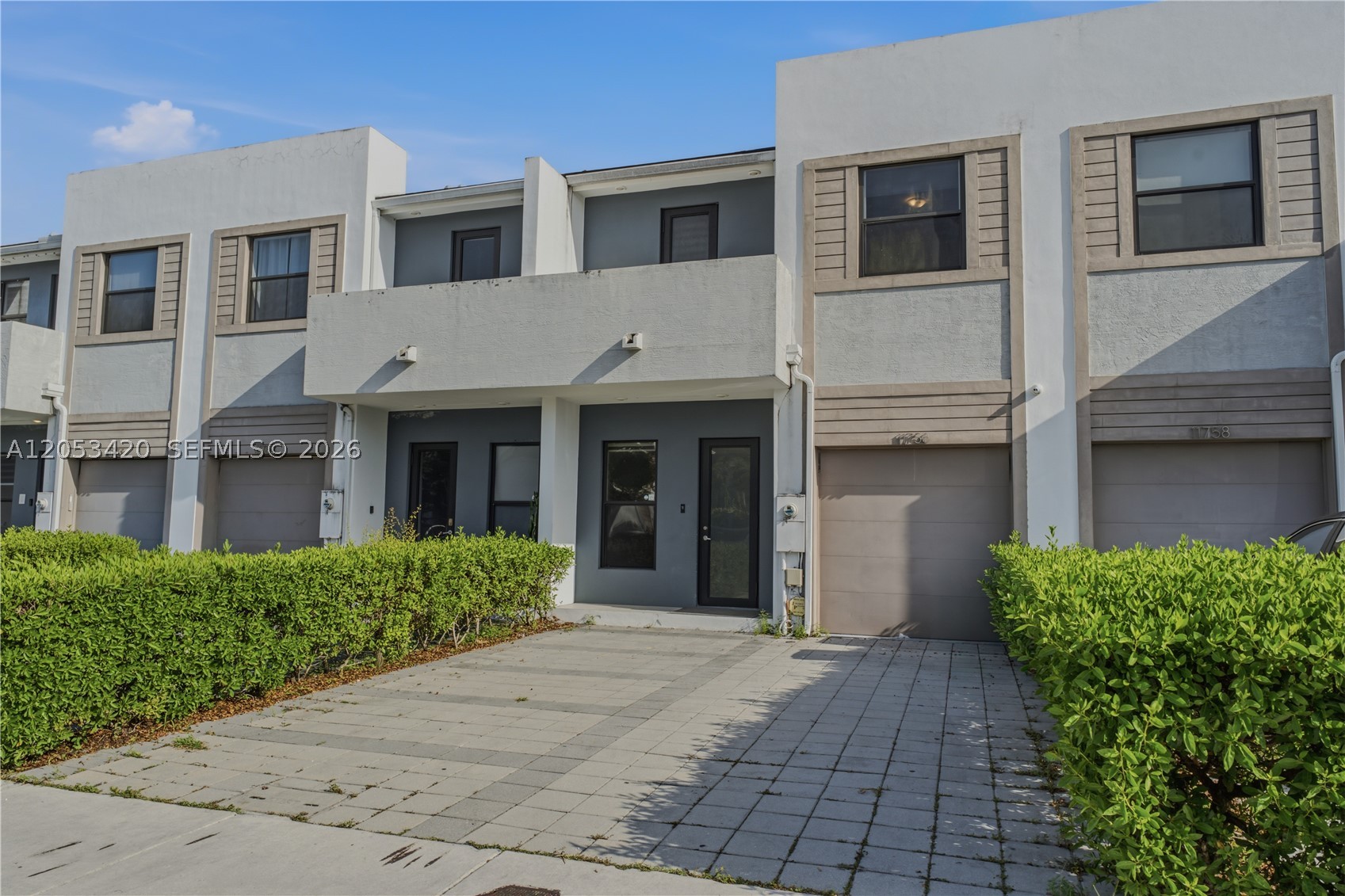 KILLIAN COMMONS - Residential