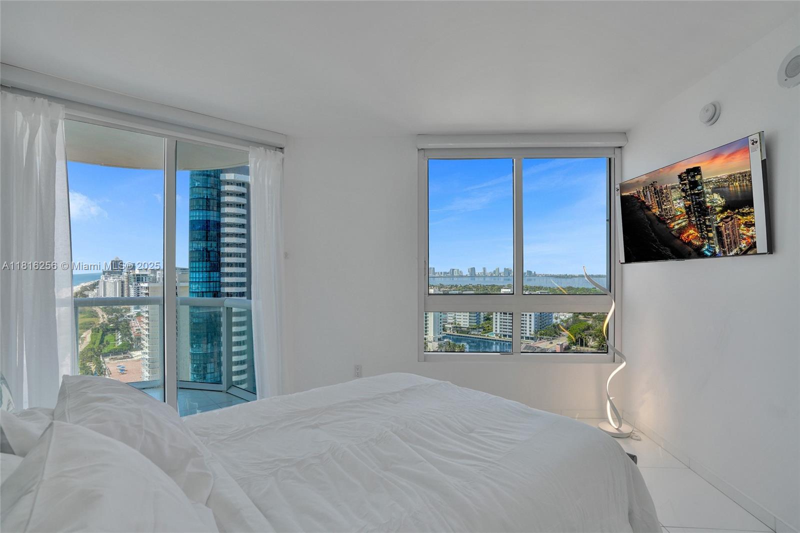 AKOYA CONDO - Residential Lease