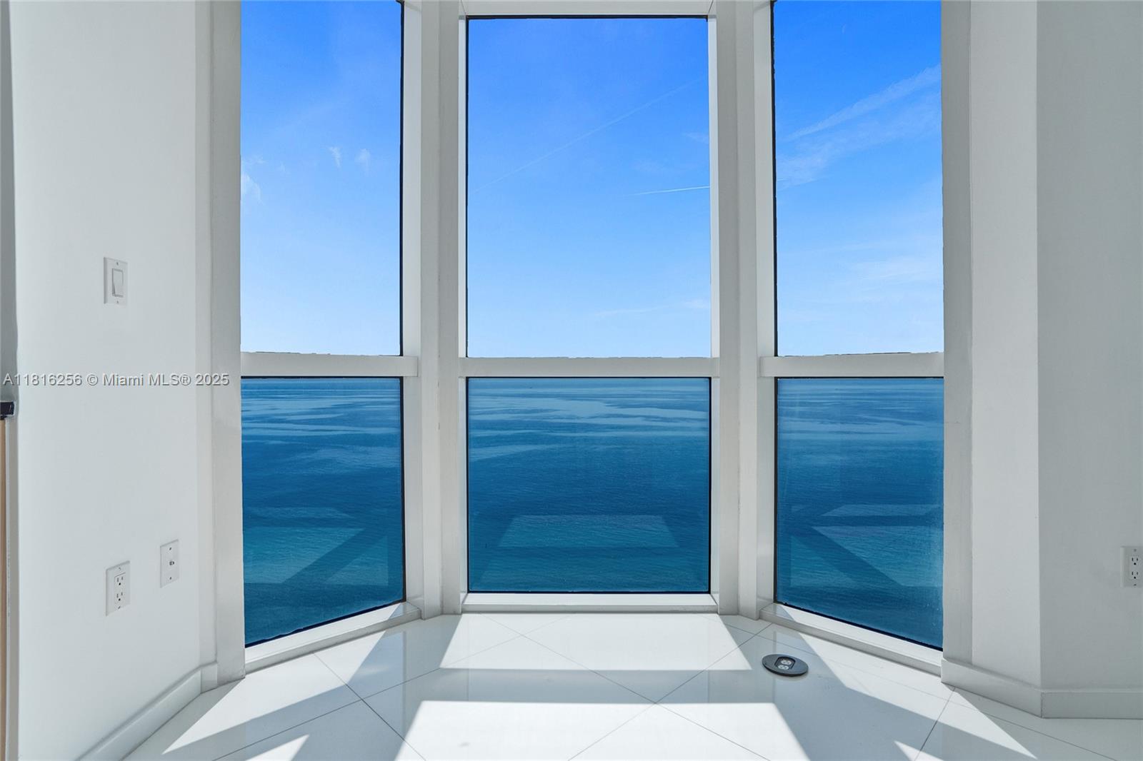AKOYA CONDO - Residential Lease