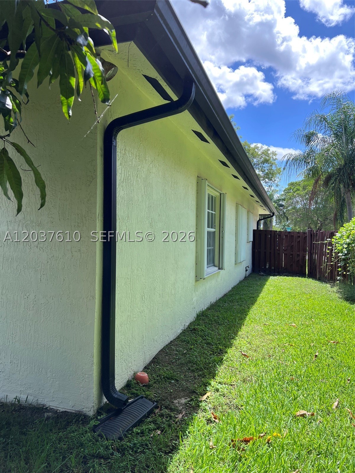 GARDEN HILLS WEST - Residential Lease