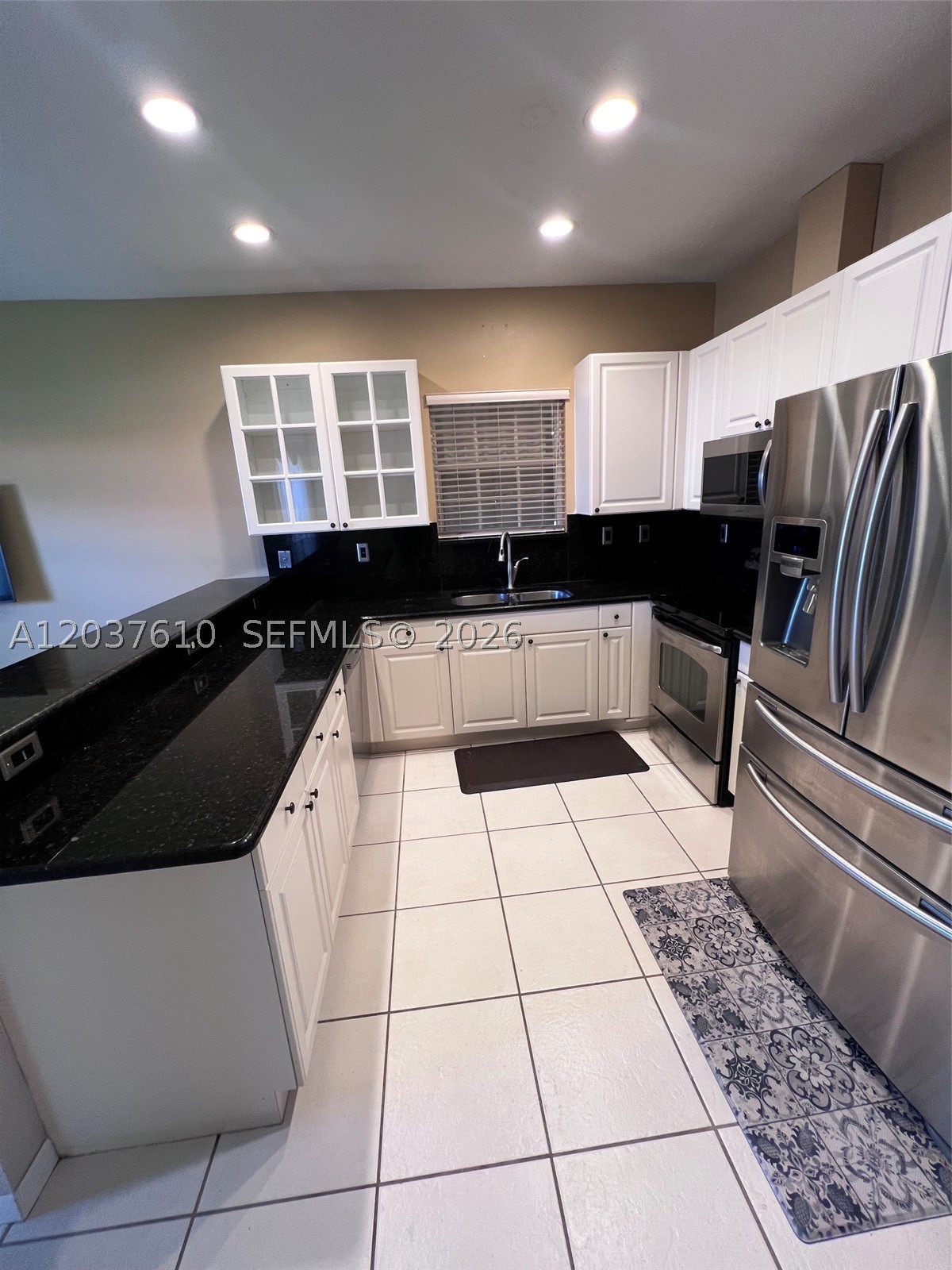GARDEN HILLS WEST - Residential Lease
