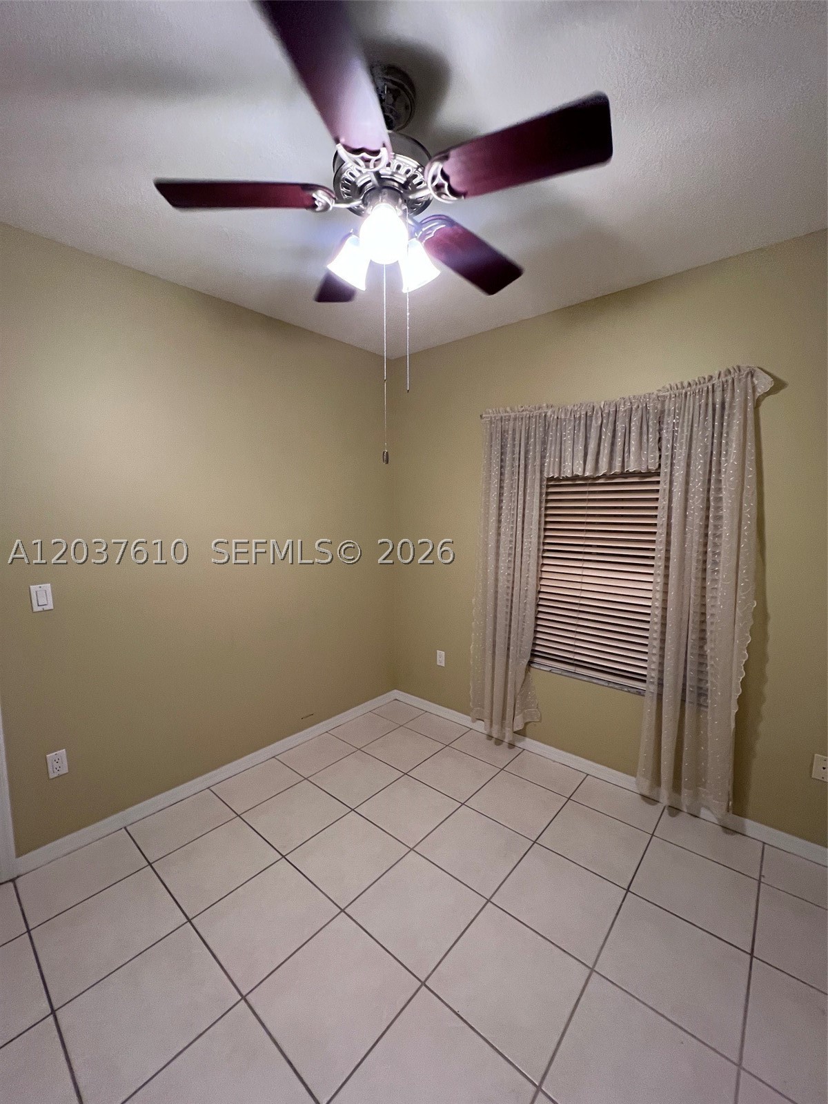 GARDEN HILLS WEST - Residential Lease