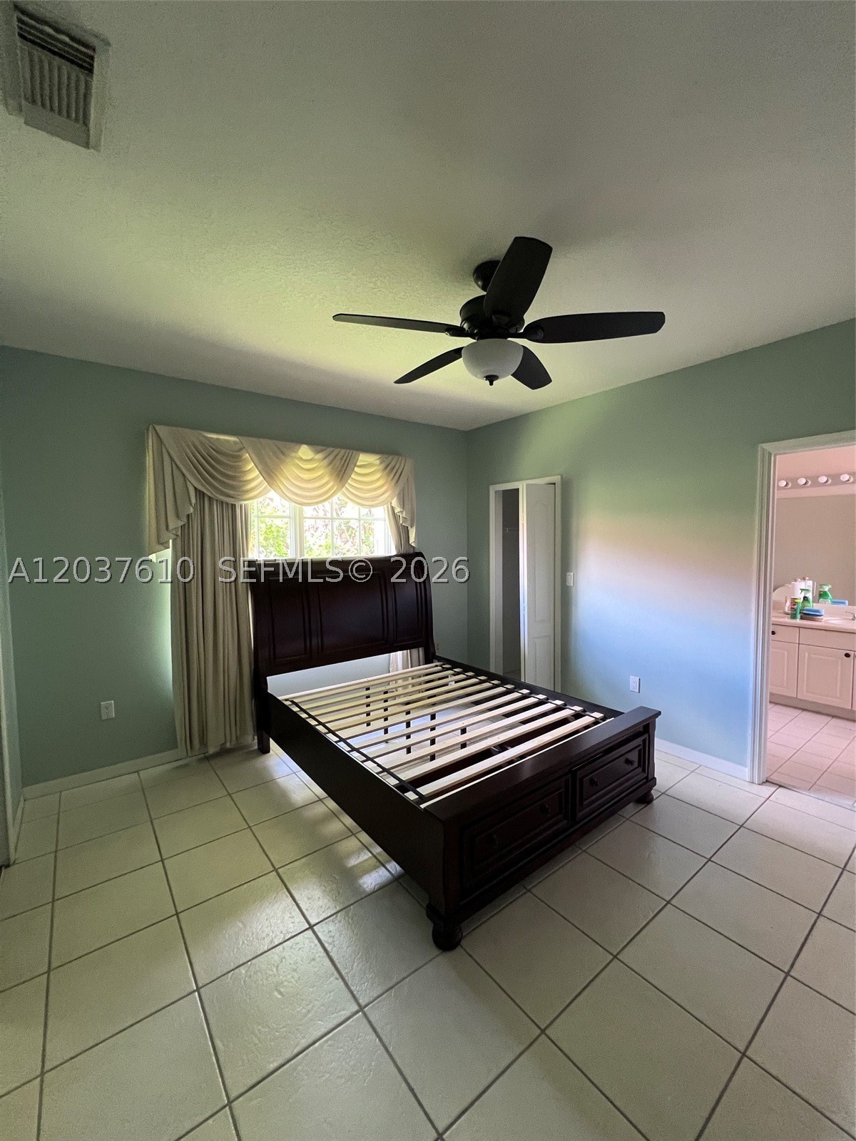 GARDEN HILLS WEST - Residential Lease