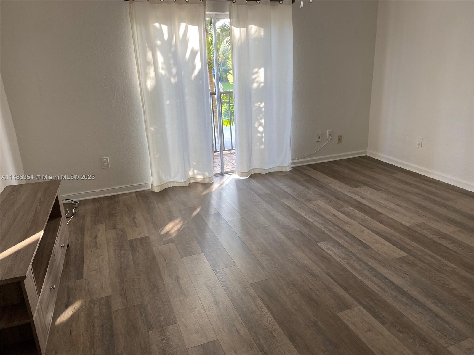 VILLAS OF PINECREST CONDO - Residential Lease