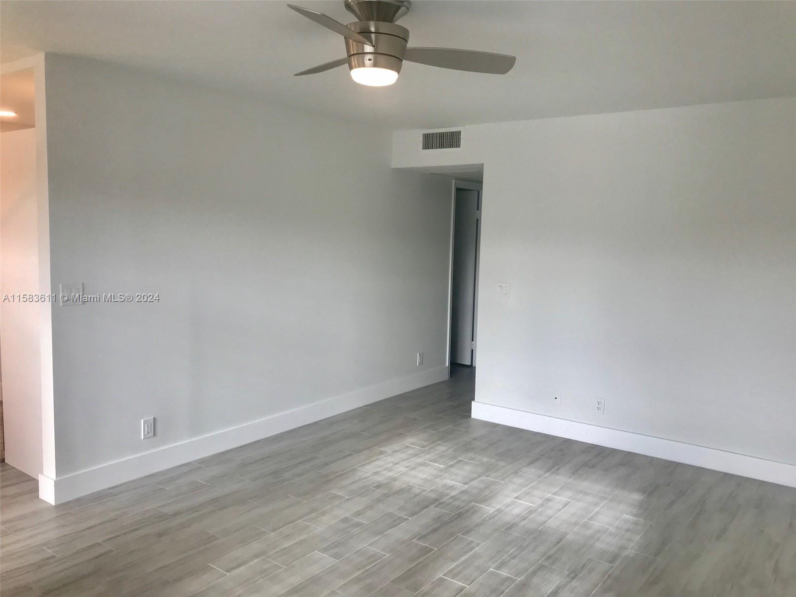 KINGSLEY AT CENTURY VILLA - Residential
