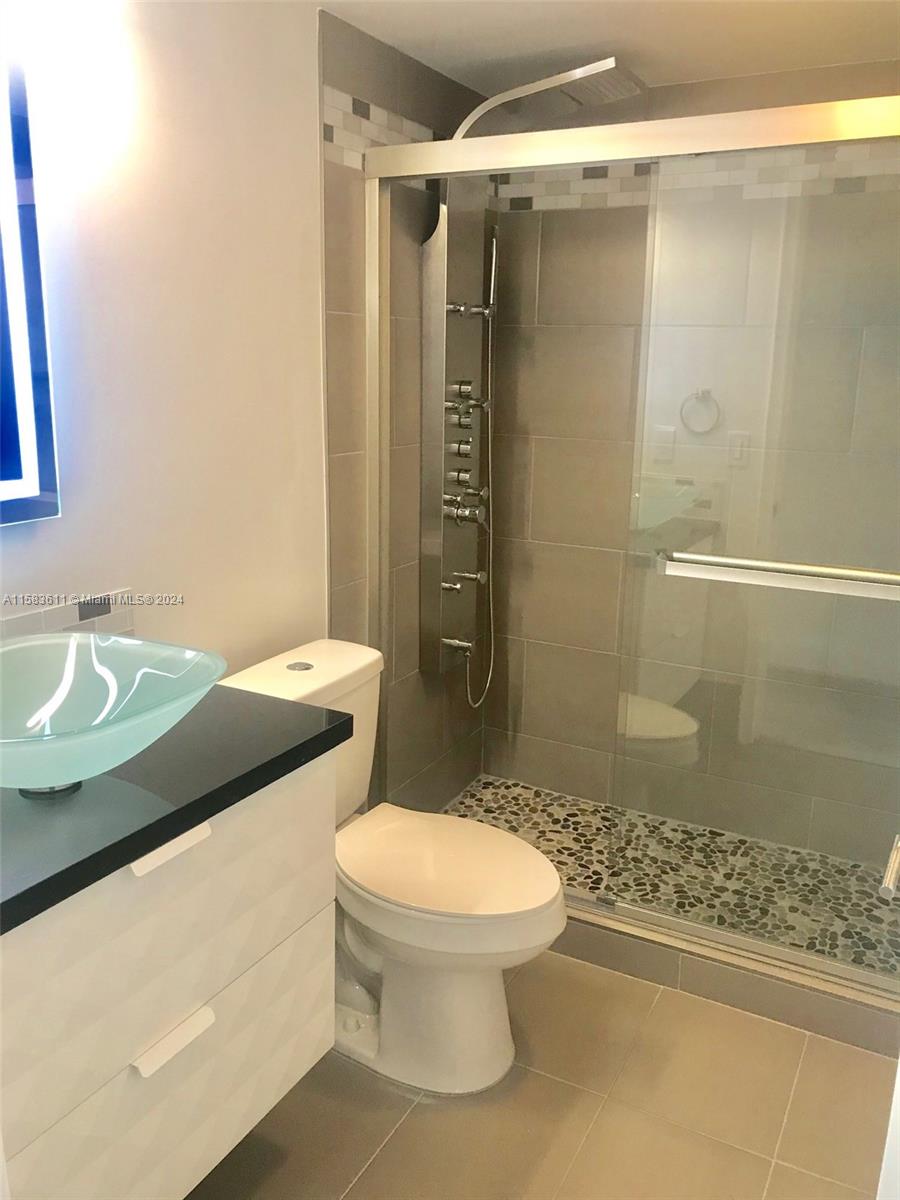 KINGSLEY AT CENTURY VILLA - Residential