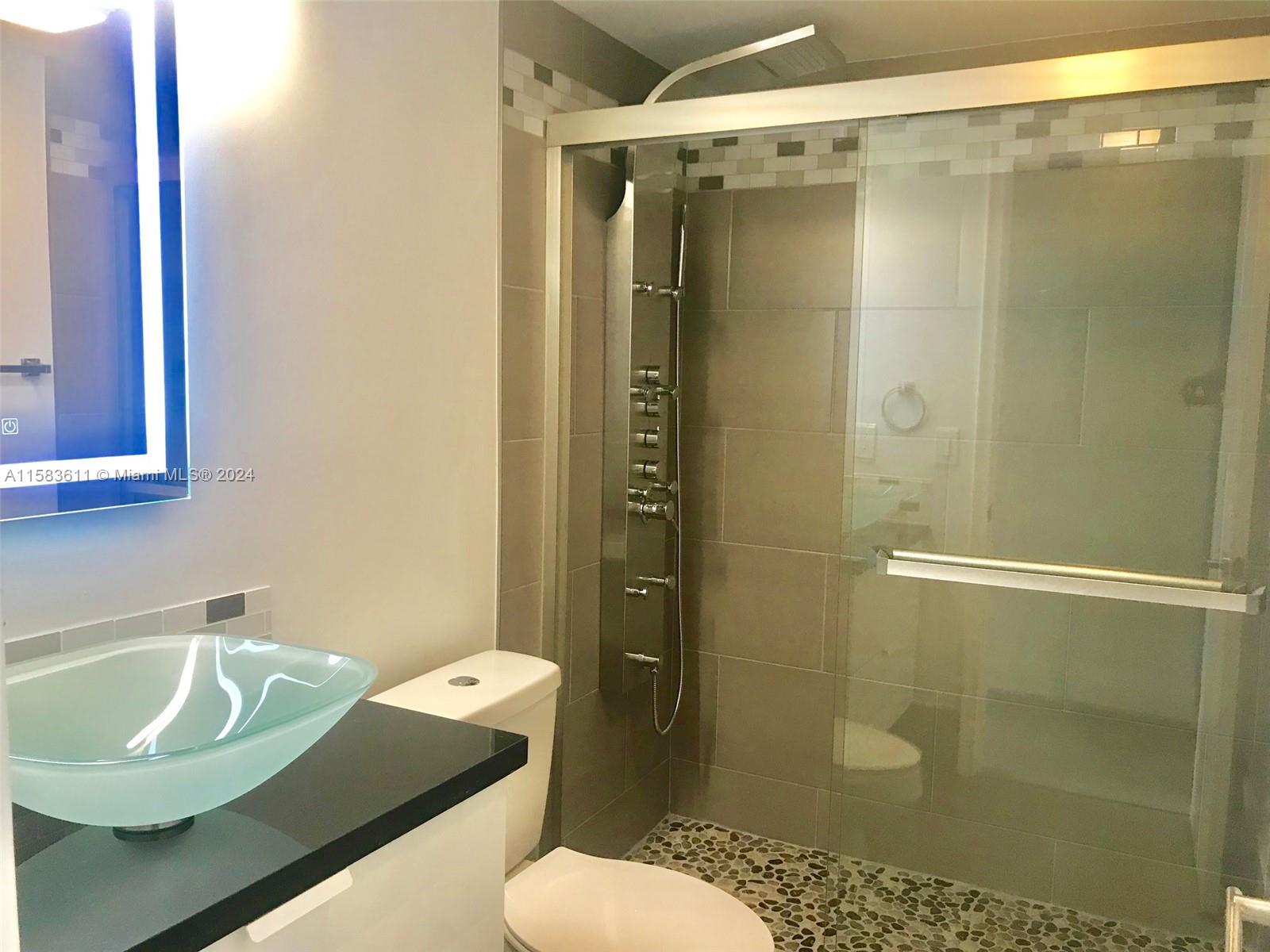 KINGSLEY AT CENTURY VILLA - Residential