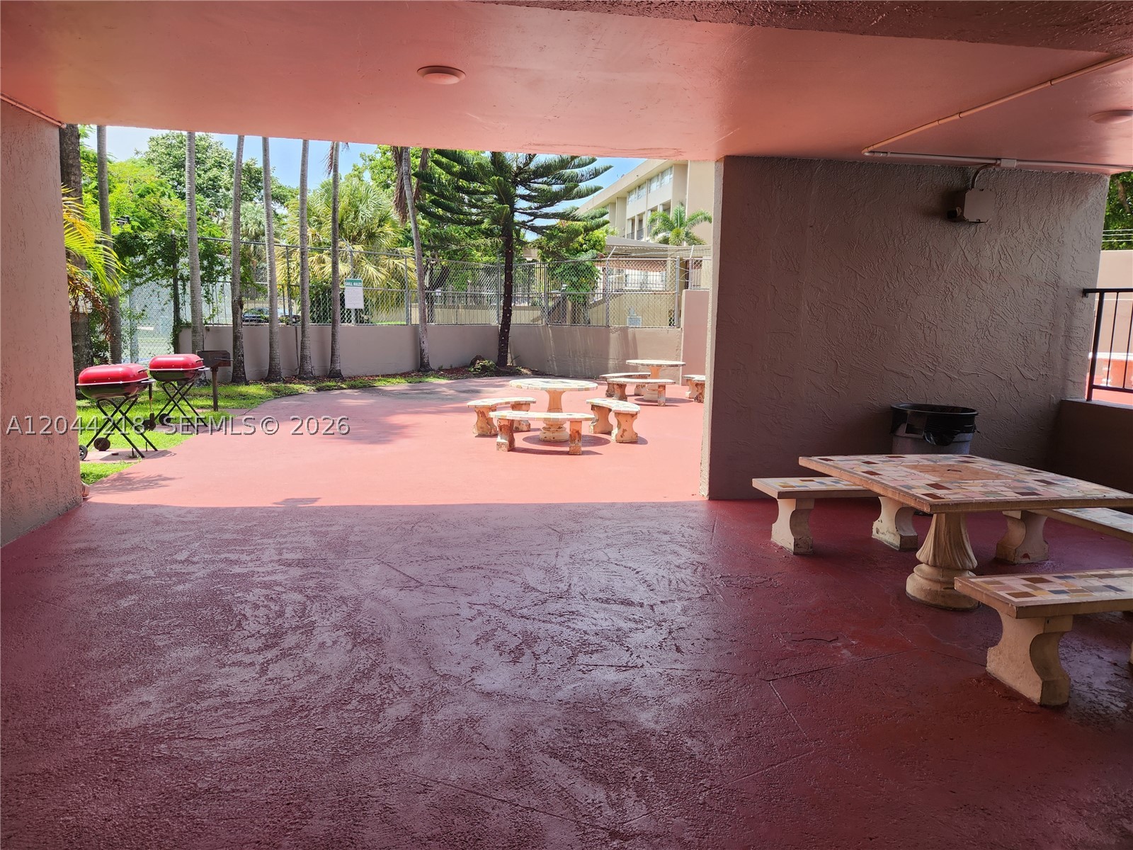 SANDALWOOD CONDO APTS - Residential Lease