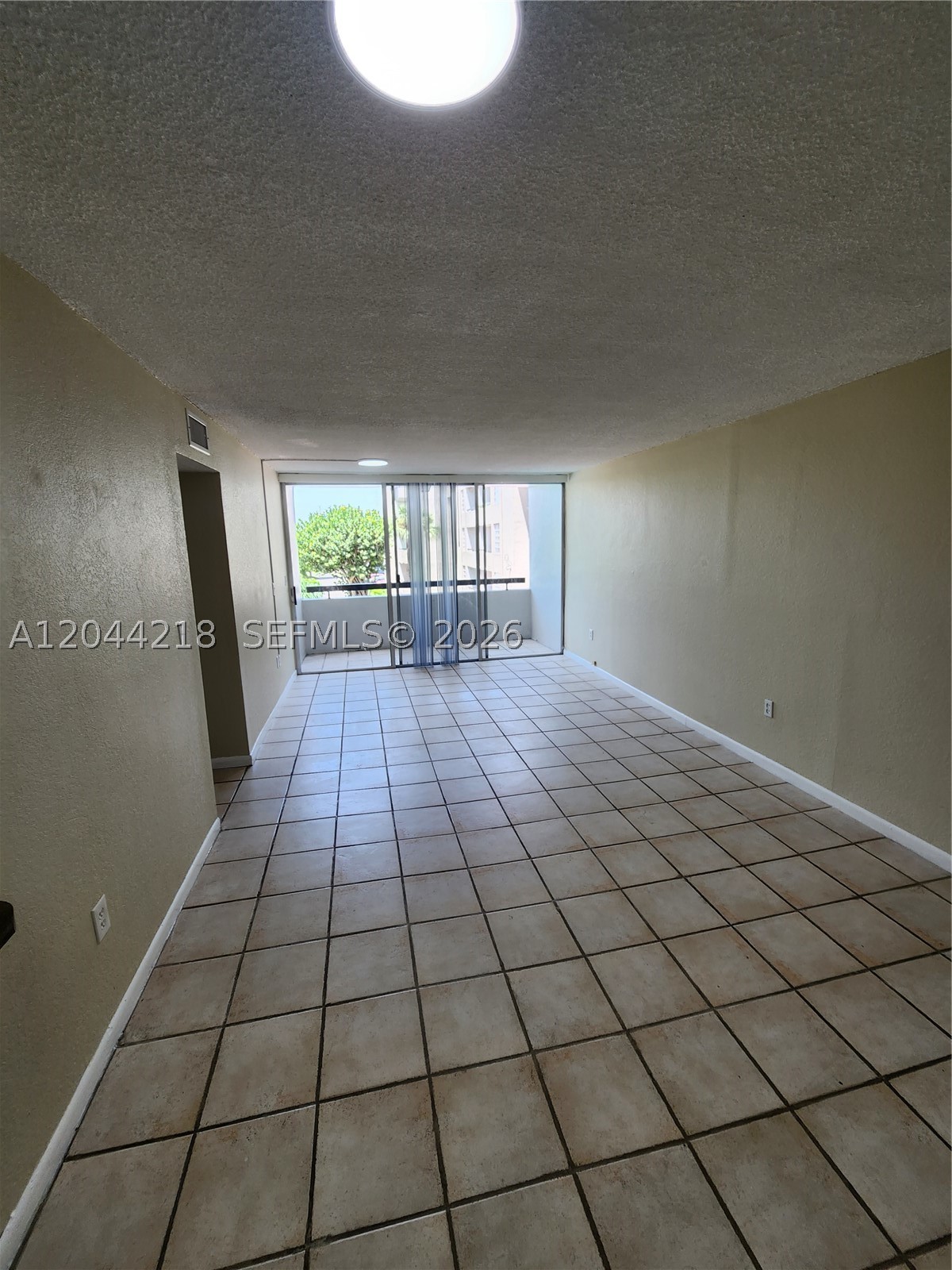 SANDALWOOD CONDO APTS - Residential Lease