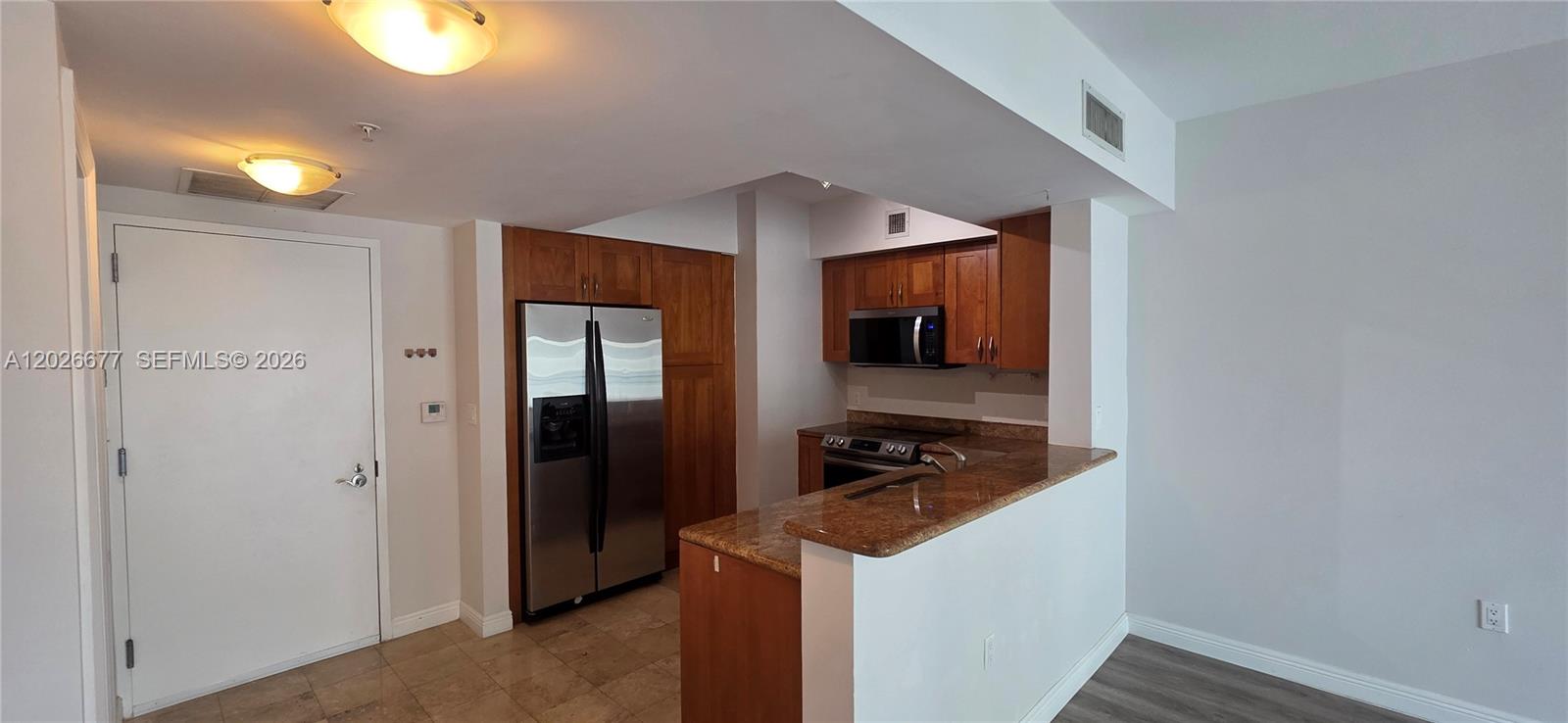 DUO CONDOMINIUM WEST - Residential