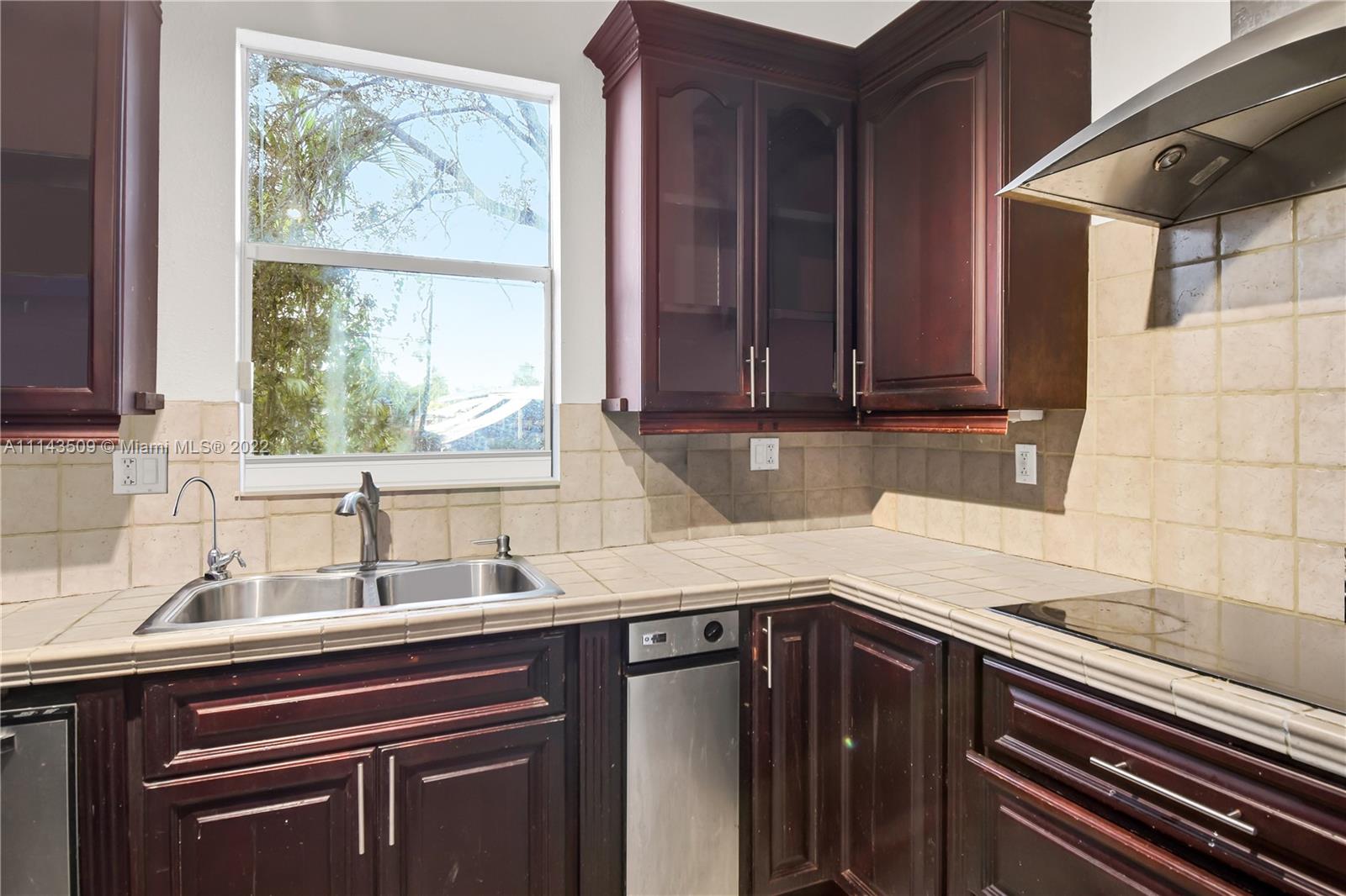 CORAL WAY VILLAGE SEC A P - Residential