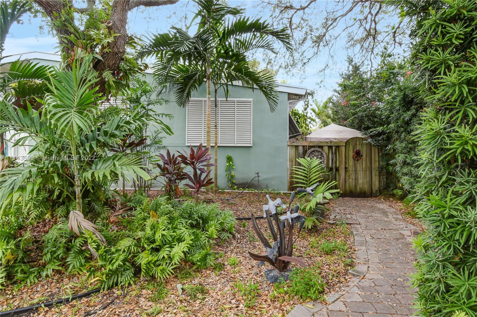 CORAL WAY VILLAGE SEC A P - Residential