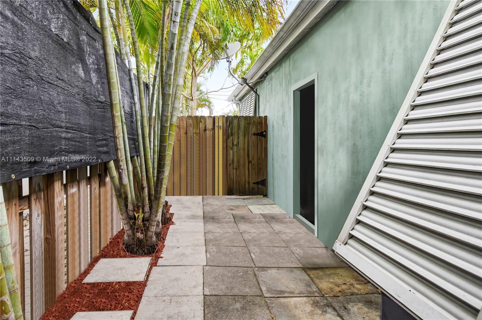 CORAL WAY VILLAGE SEC A P - Residential