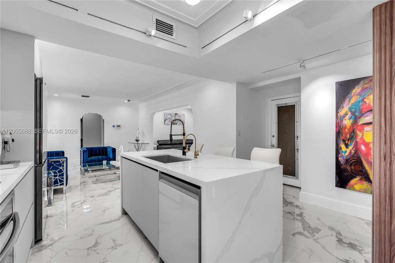 MIAMI SHORES SEC 5 - Residential
