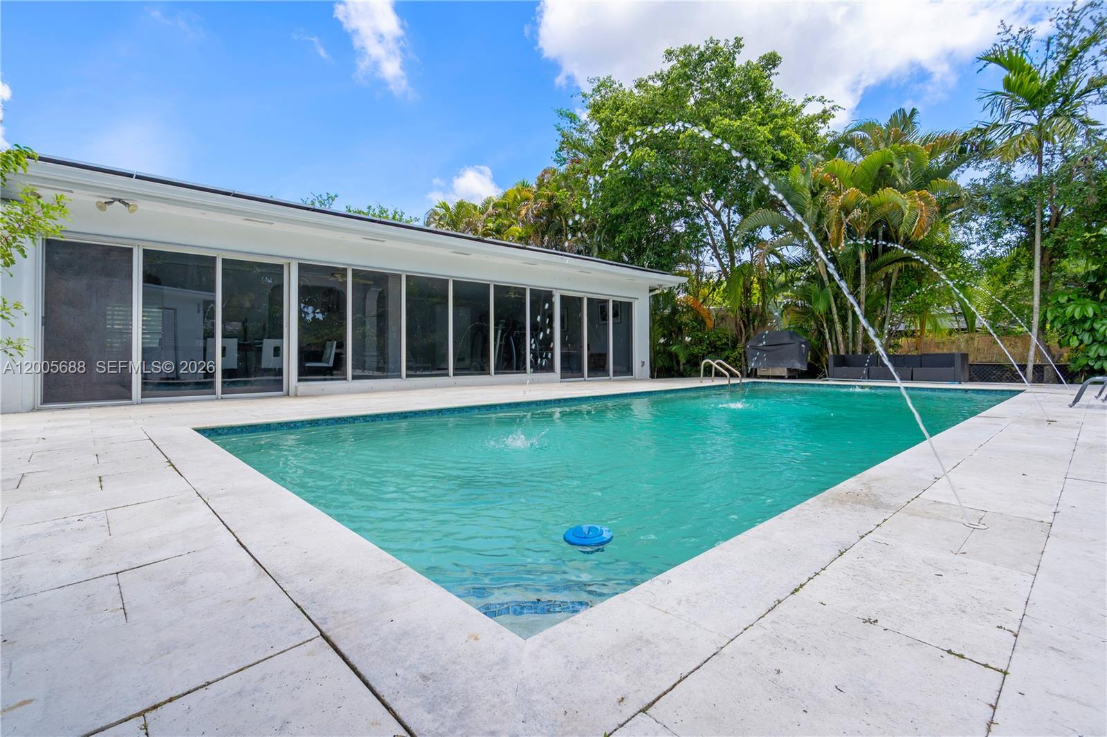 MIAMI SHORES SEC 5 - Residential