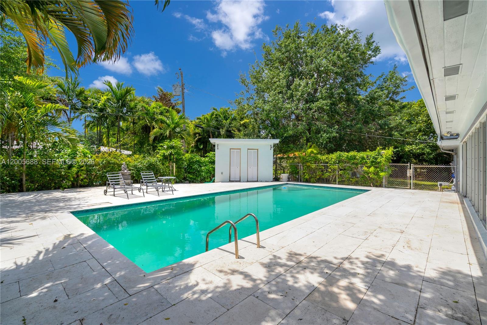 MIAMI SHORES SEC 5 - Residential