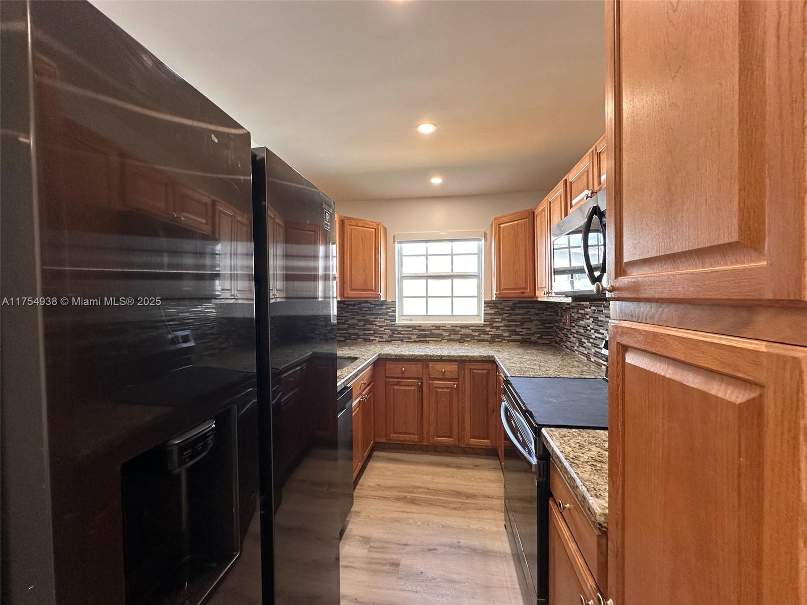 RIVERDALE ESTS ADDN SEC 2 - Residential Lease