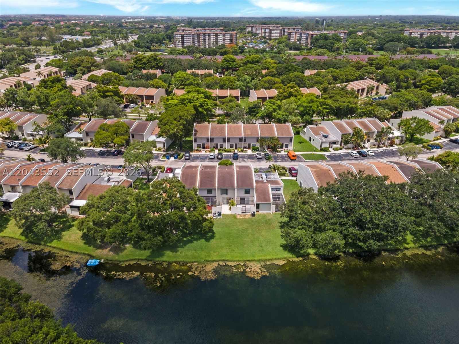 WESTVIEW CONDOMINIUM NO E - Residential