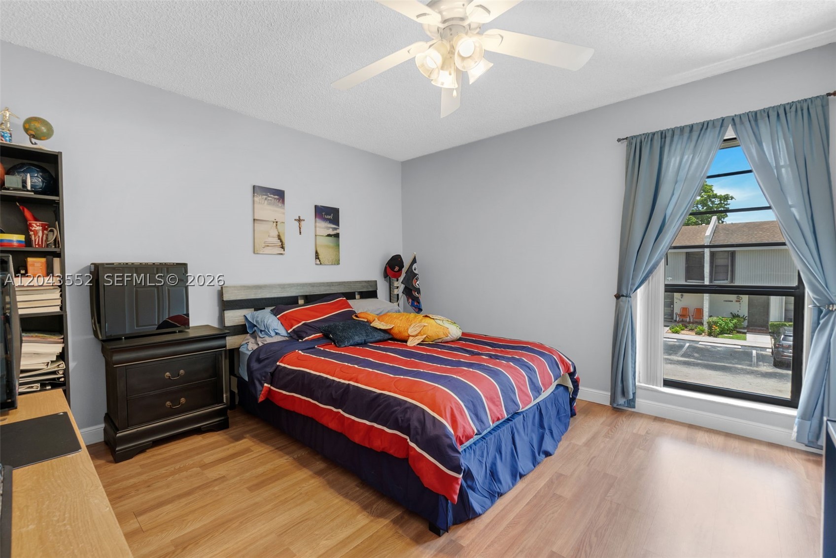 WESTVIEW CONDOMINIUM NO E - Residential