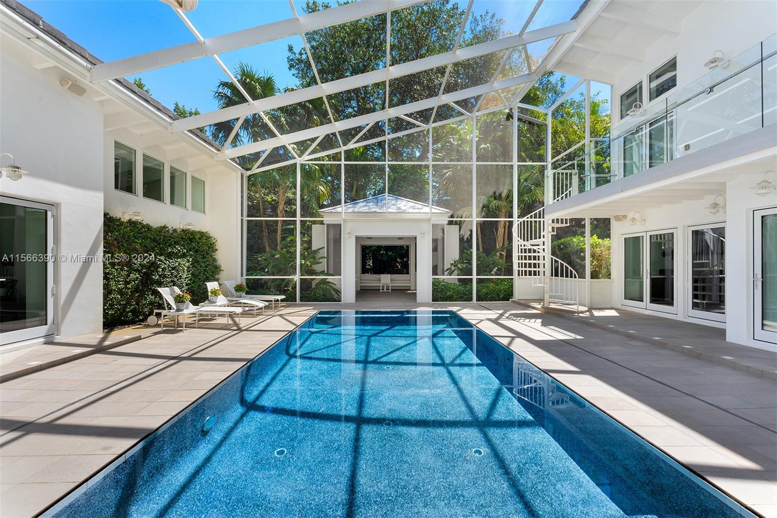 THE MOORINGS - Residential
