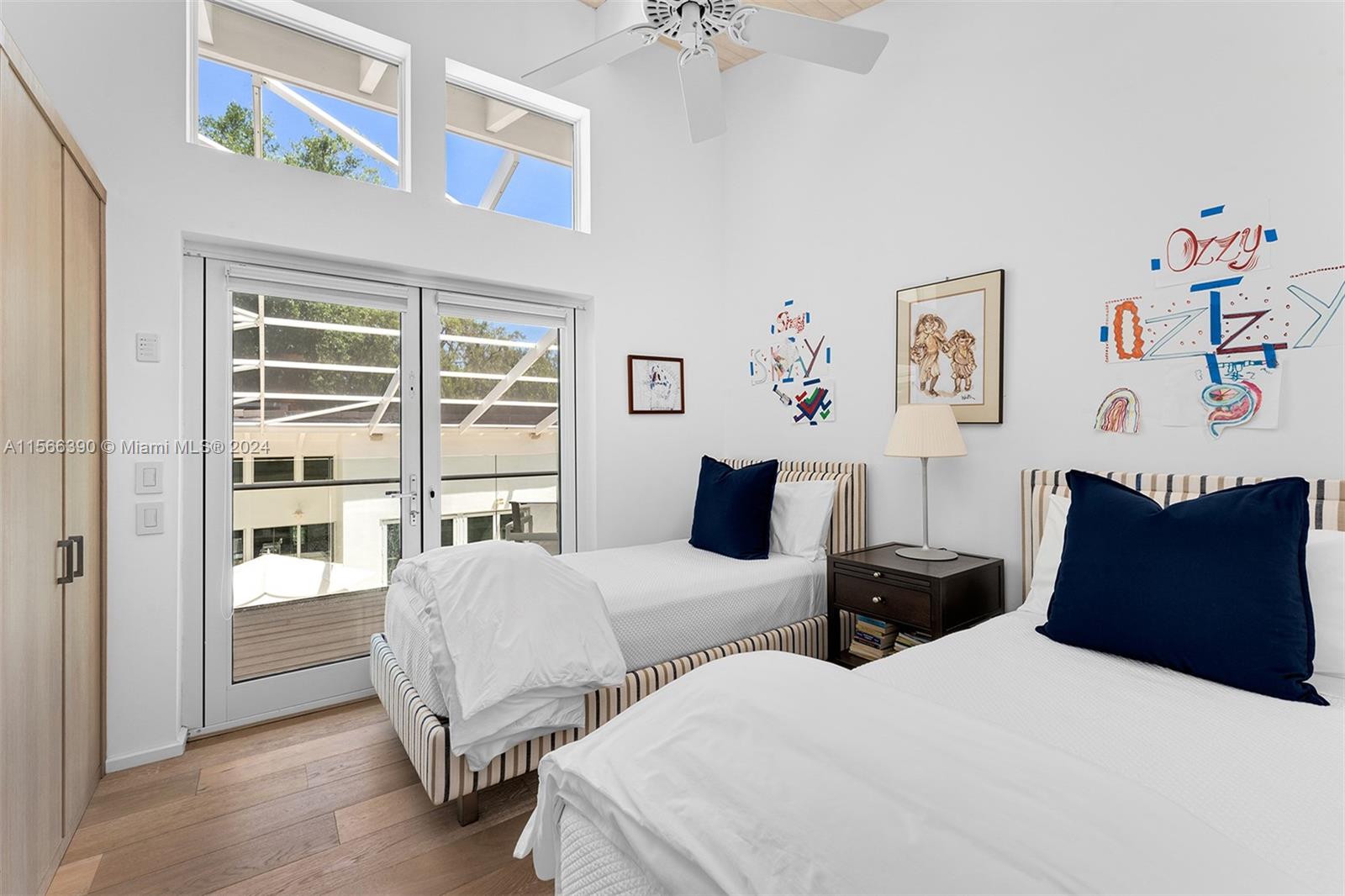 THE MOORINGS - Residential