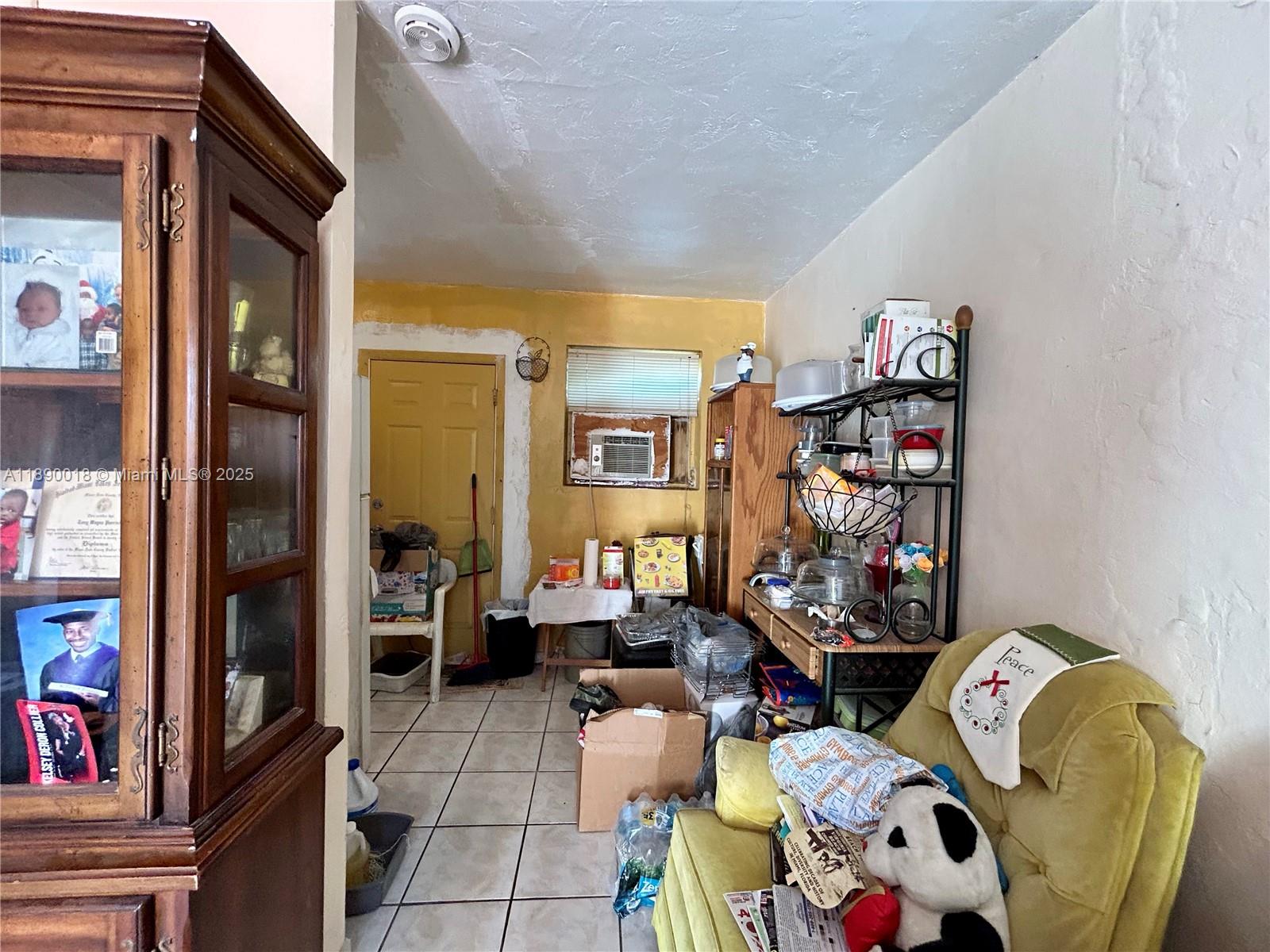 MAGNOLIA SUB - Residential Income