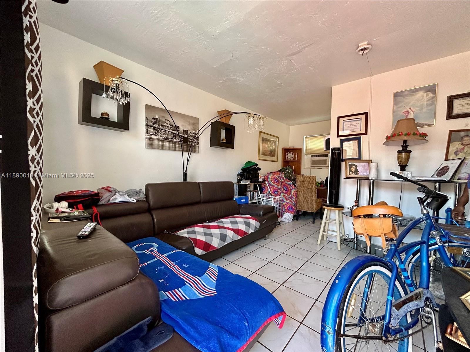 MAGNOLIA SUB - Residential Income