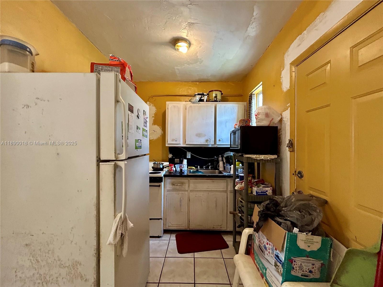 MAGNOLIA SUB - Residential Income