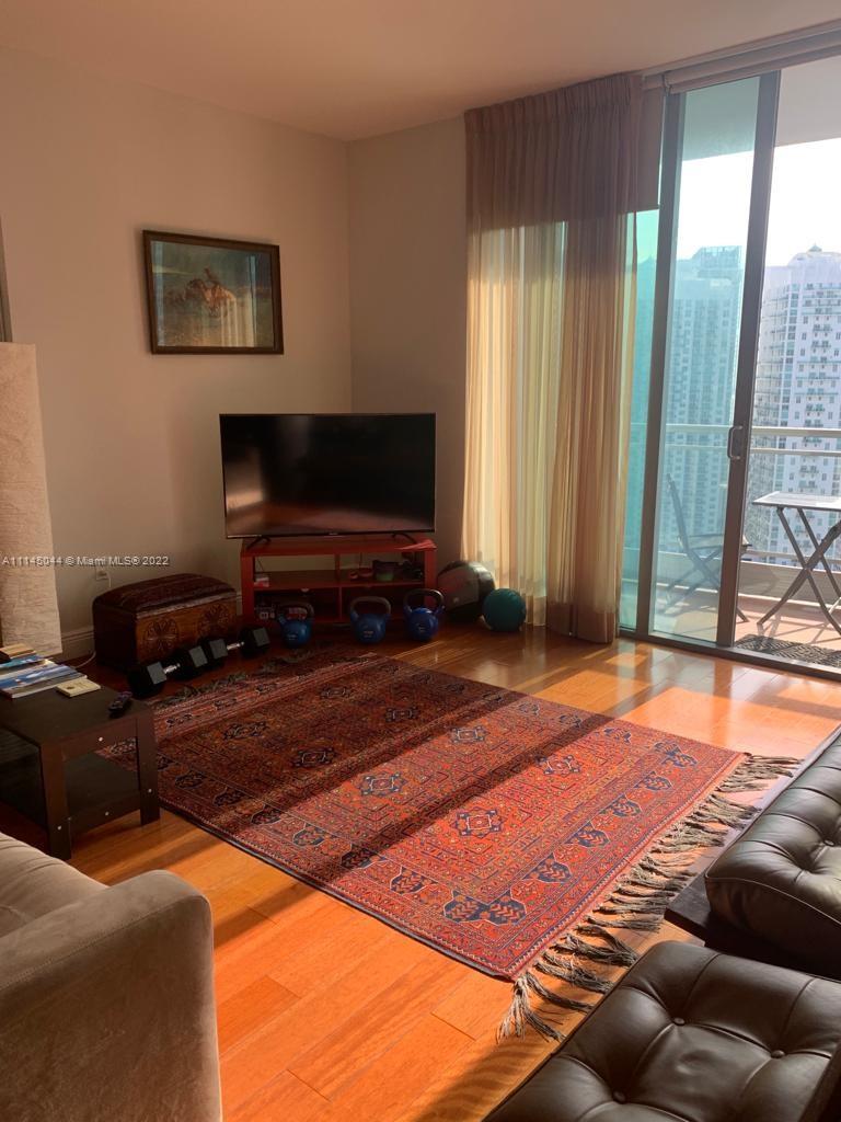 IVY CONDO - Residential