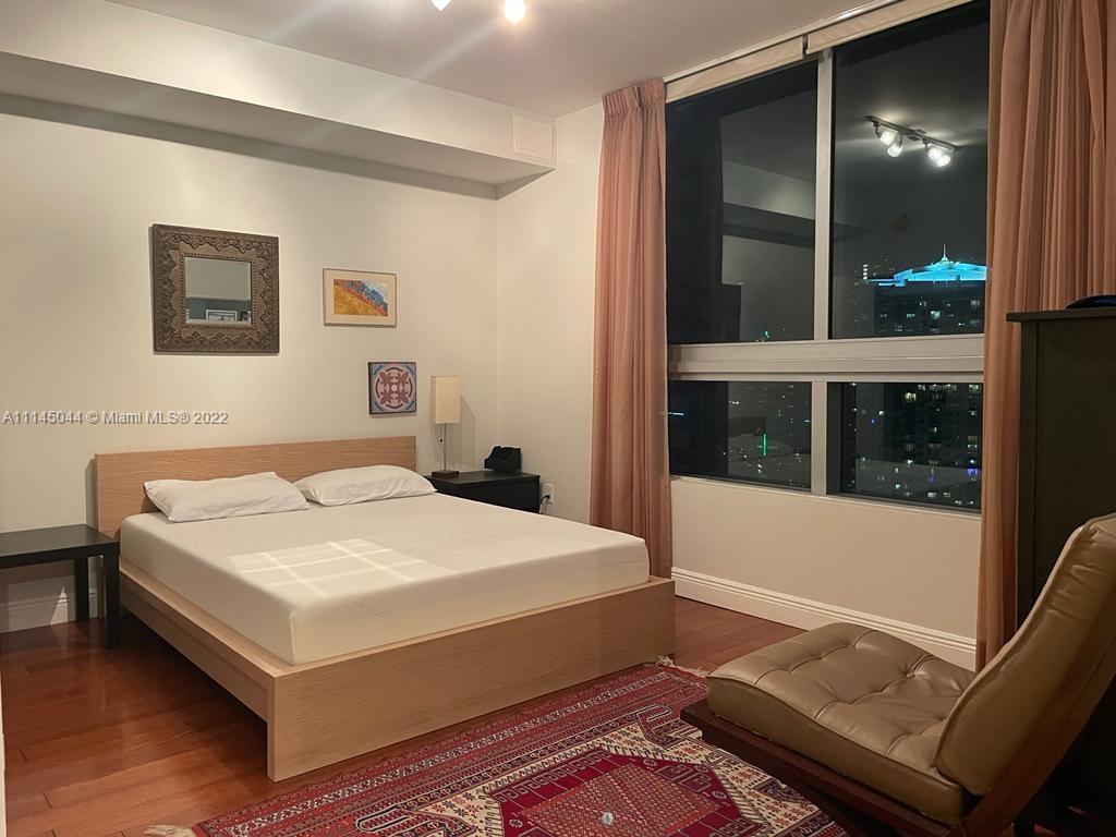 IVY CONDO - Residential