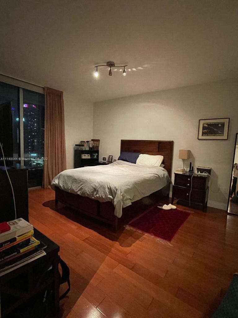 IVY CONDO - Residential