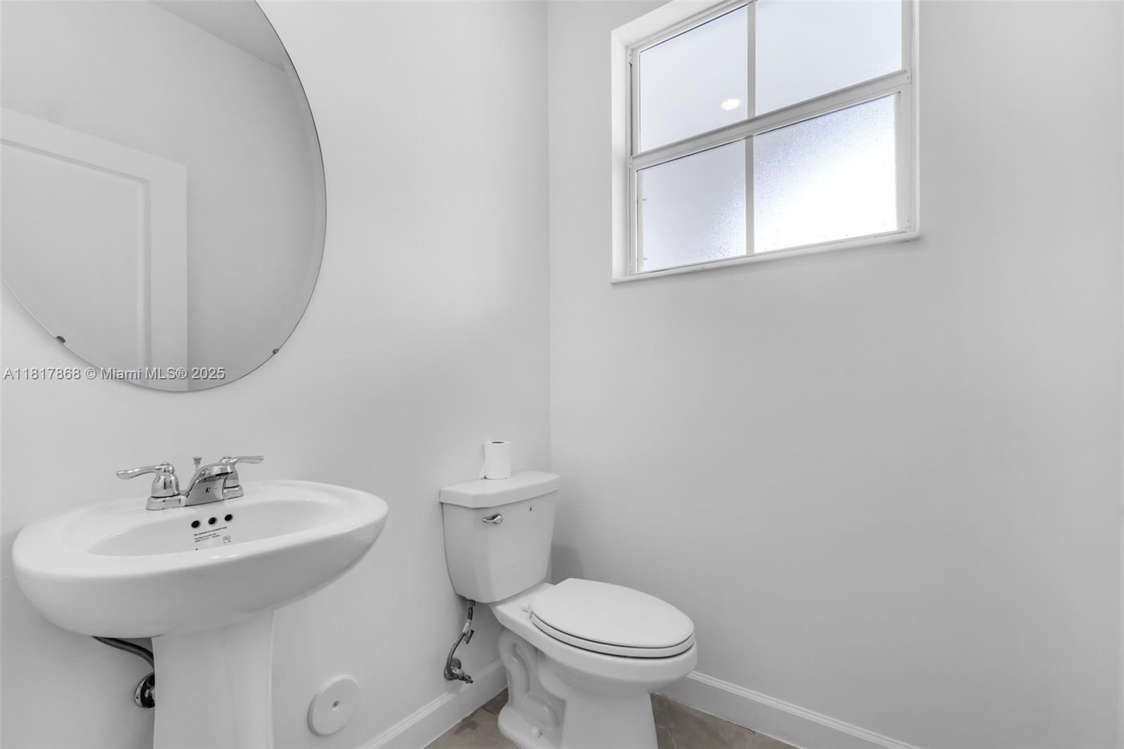 ALTAMIRA - Residential Lease
