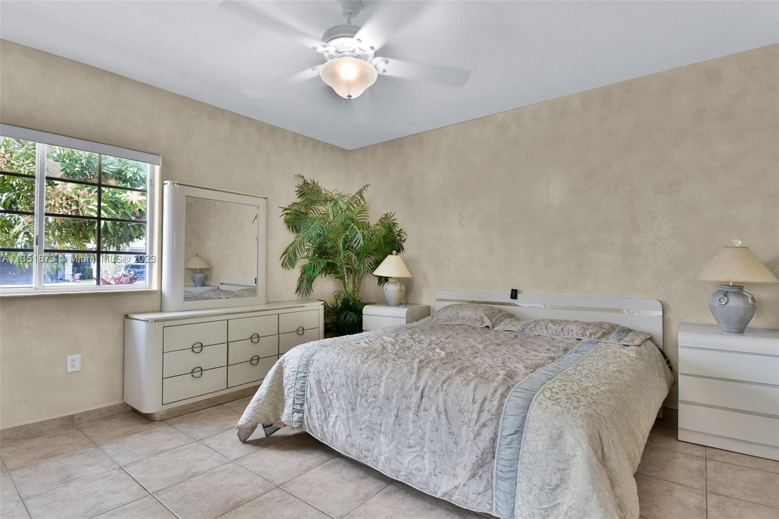 GENESIS OAK GARDENS - Residential