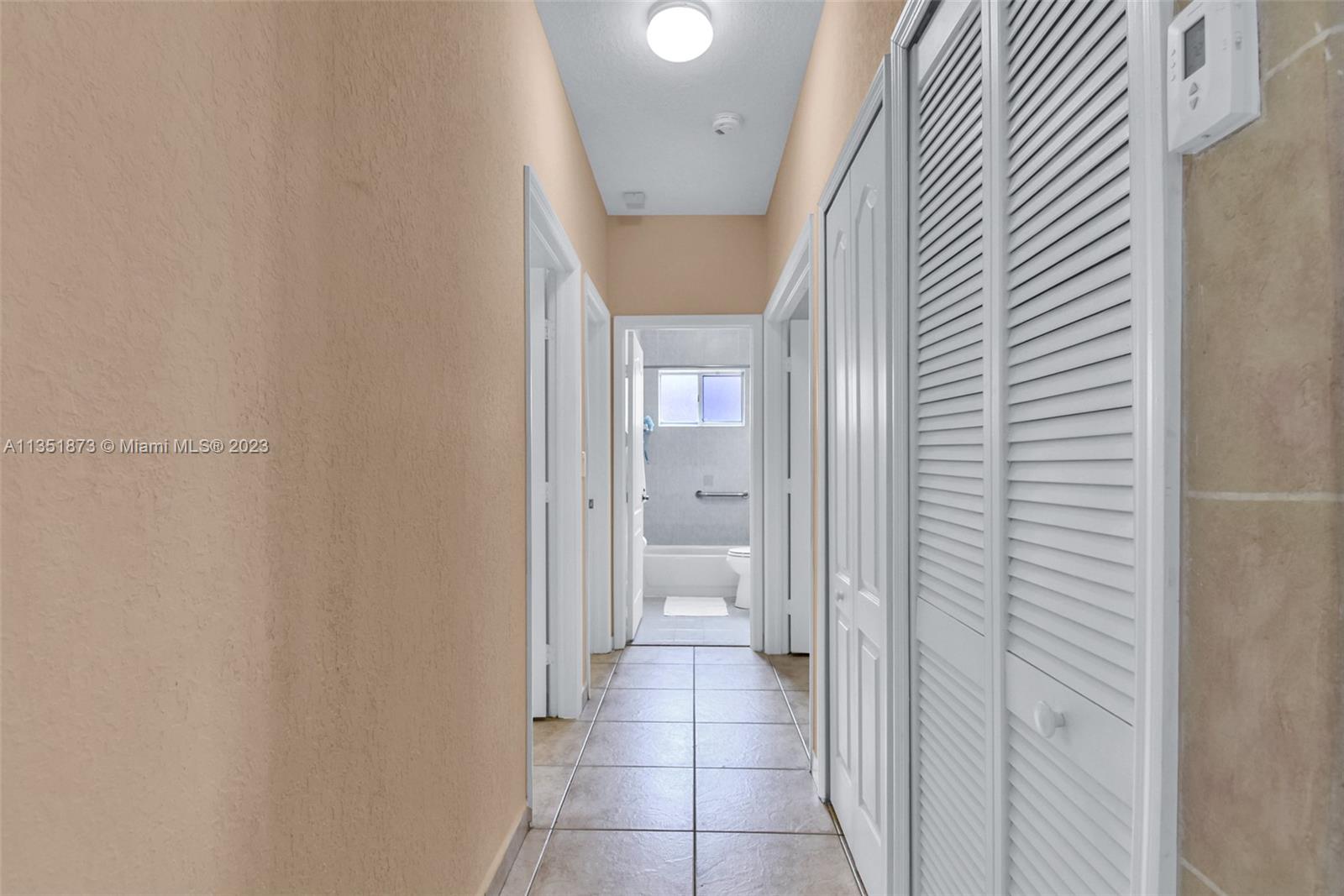 GENESIS OAK GARDENS - Residential