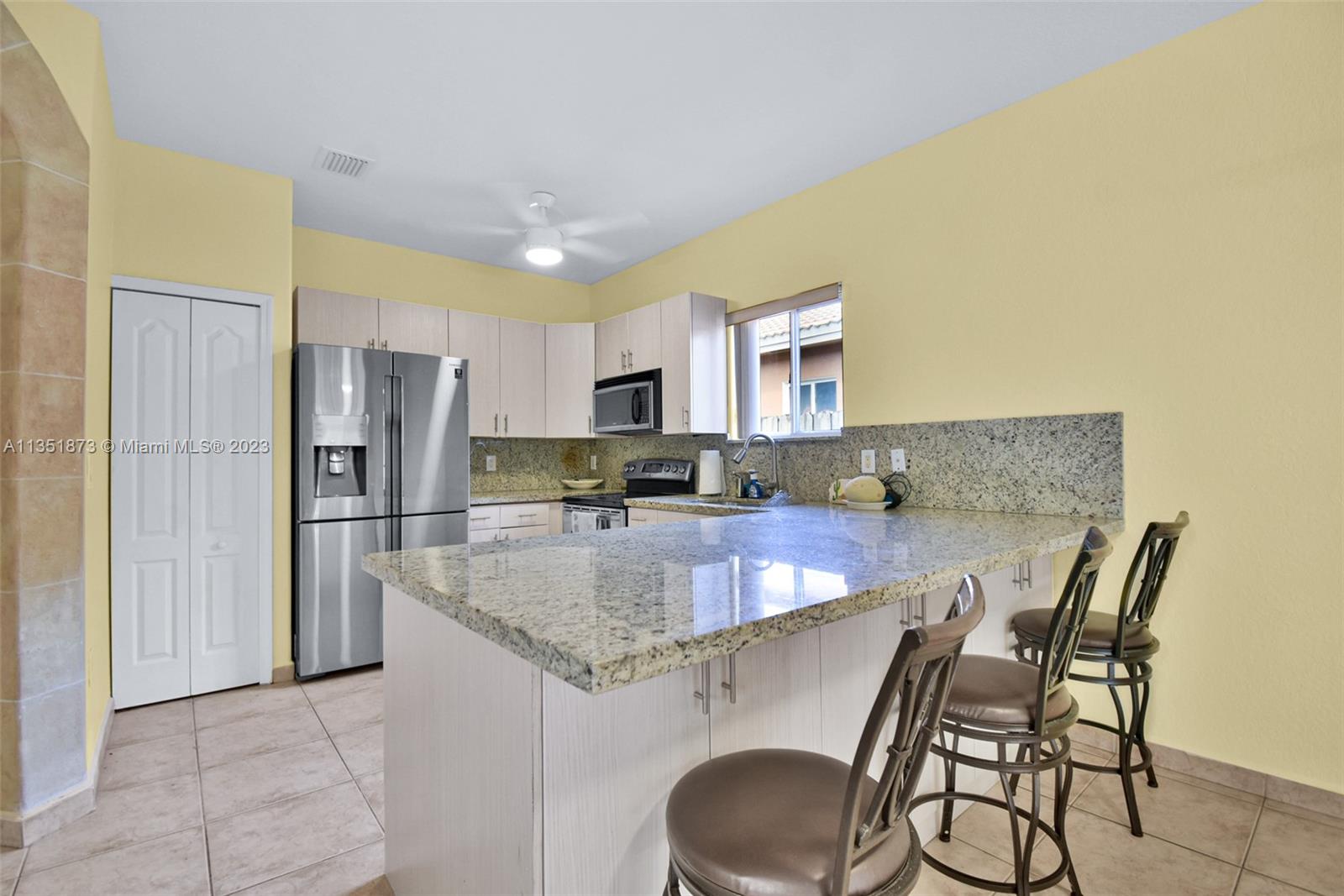 GENESIS OAK GARDENS - Residential