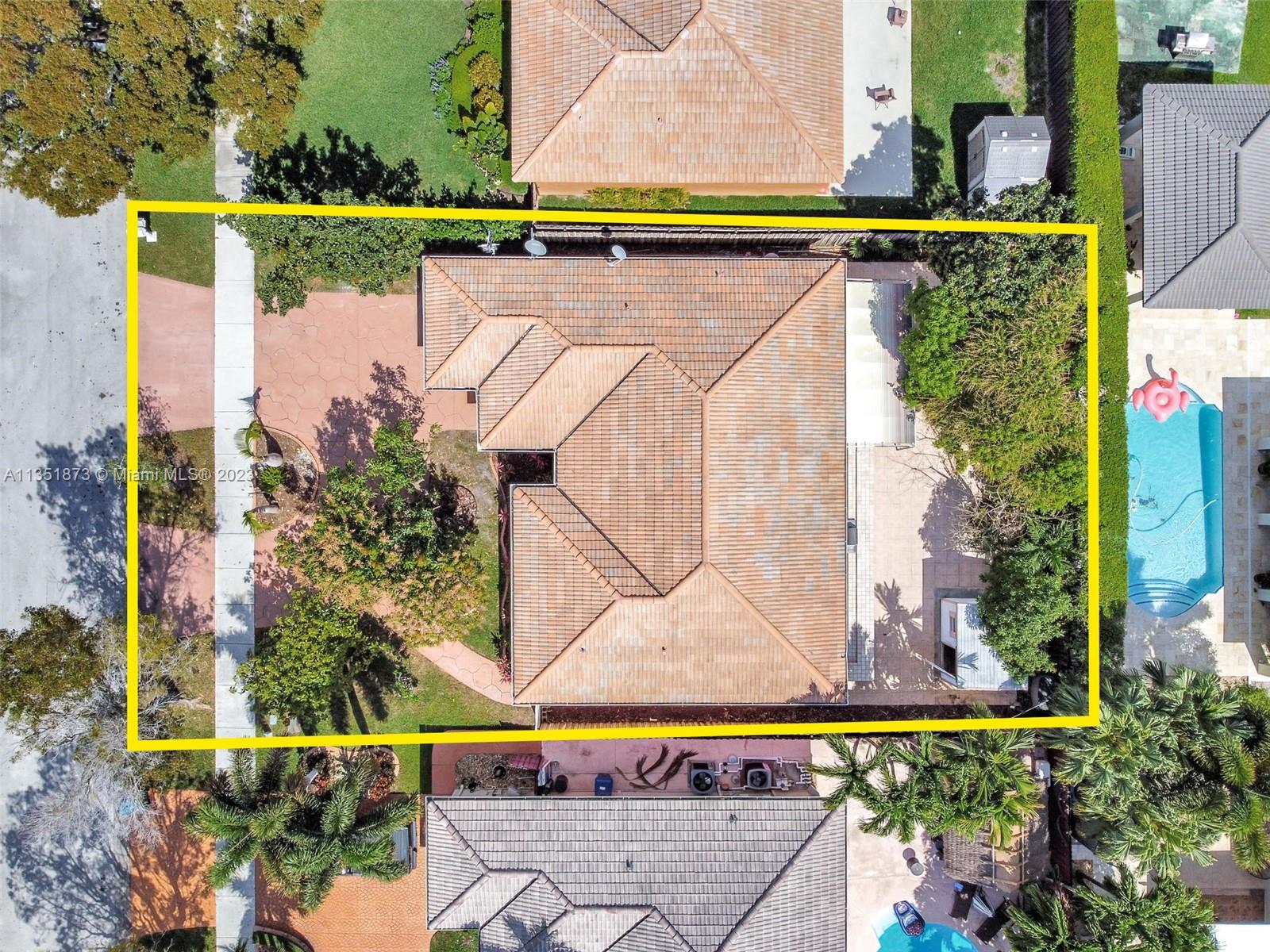 GENESIS OAK GARDENS - Residential
