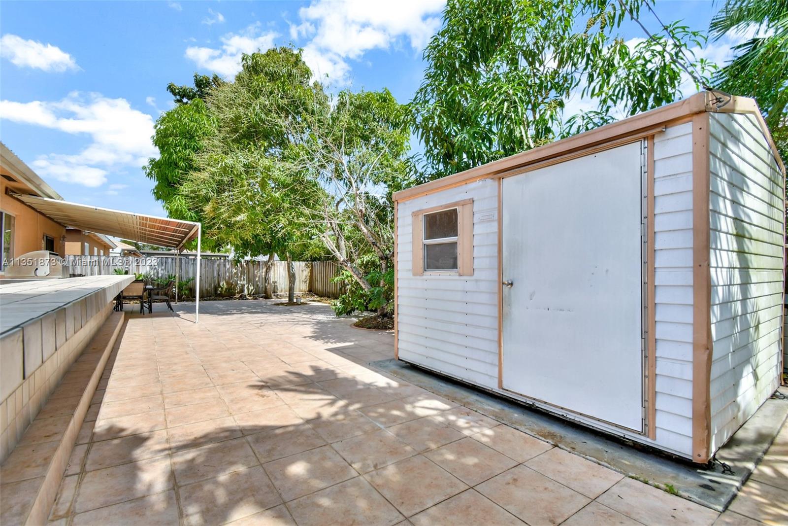 GENESIS OAK GARDENS - Residential