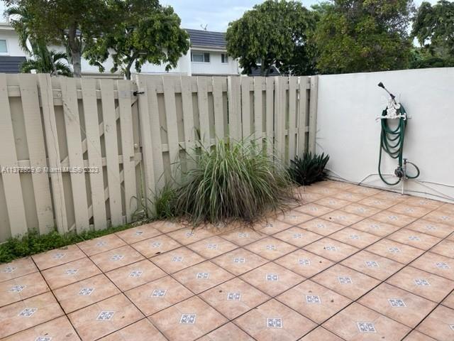 KINGS CREEK - Residential Lease
