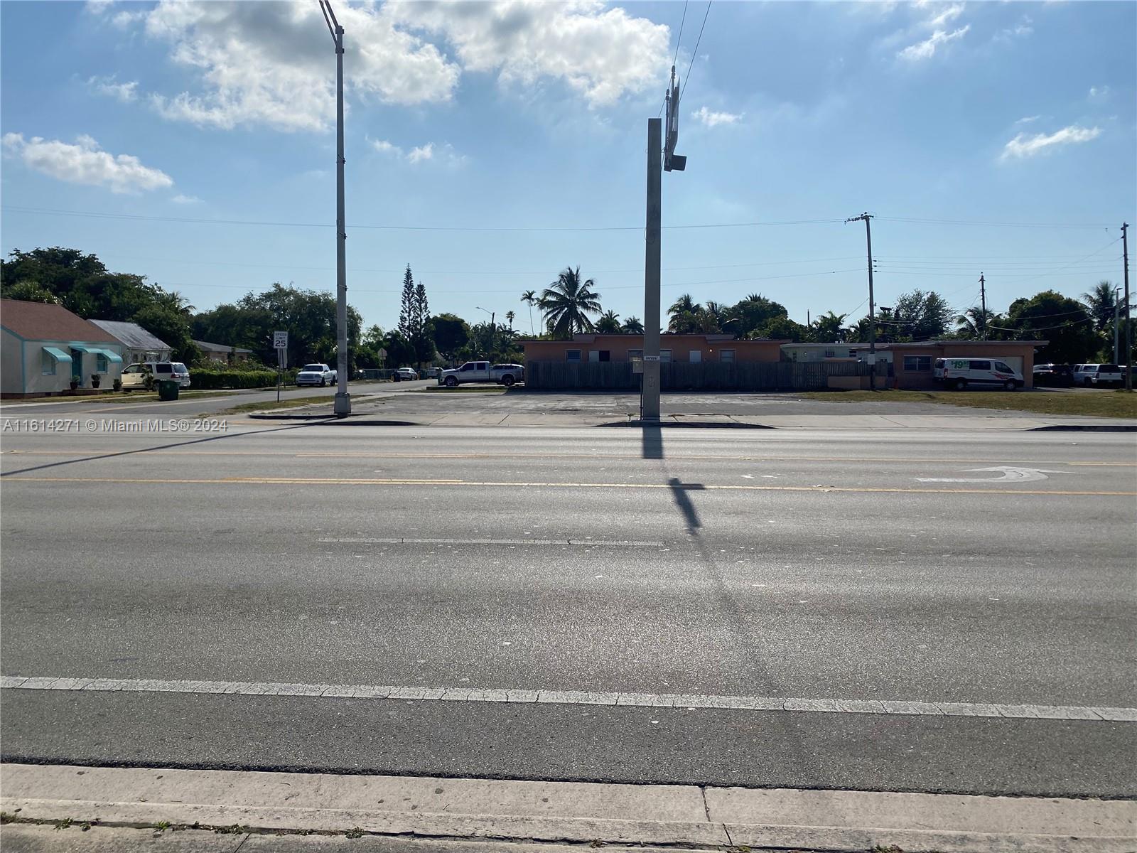 ST JAMES PARK NORTH - Commercial Sale