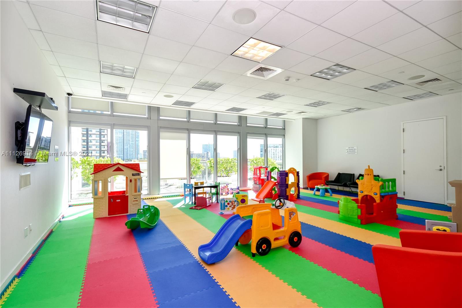 THE AXIS ON BRICKELL II C - Residential Lease
