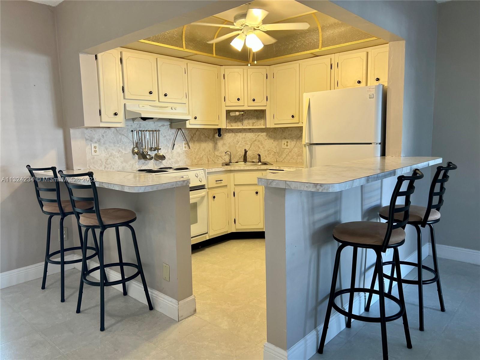 MAYBURY MANSIONS CONDO - Residential