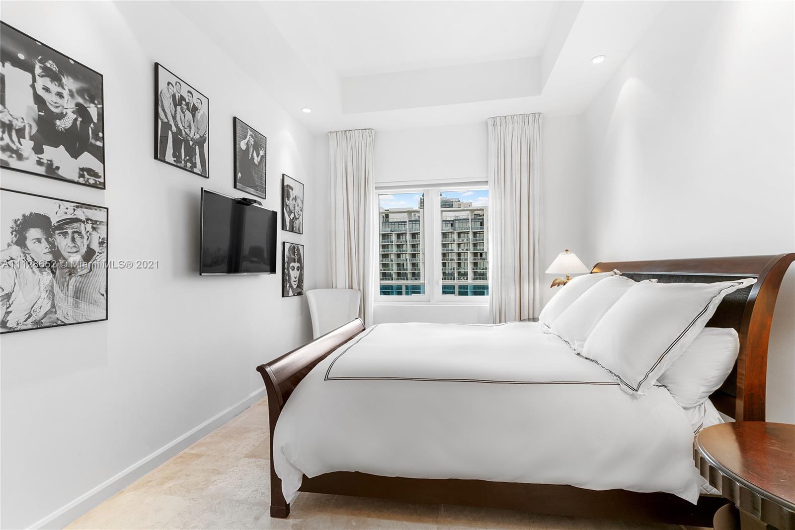 RONEY PALACE CONDO - Residential