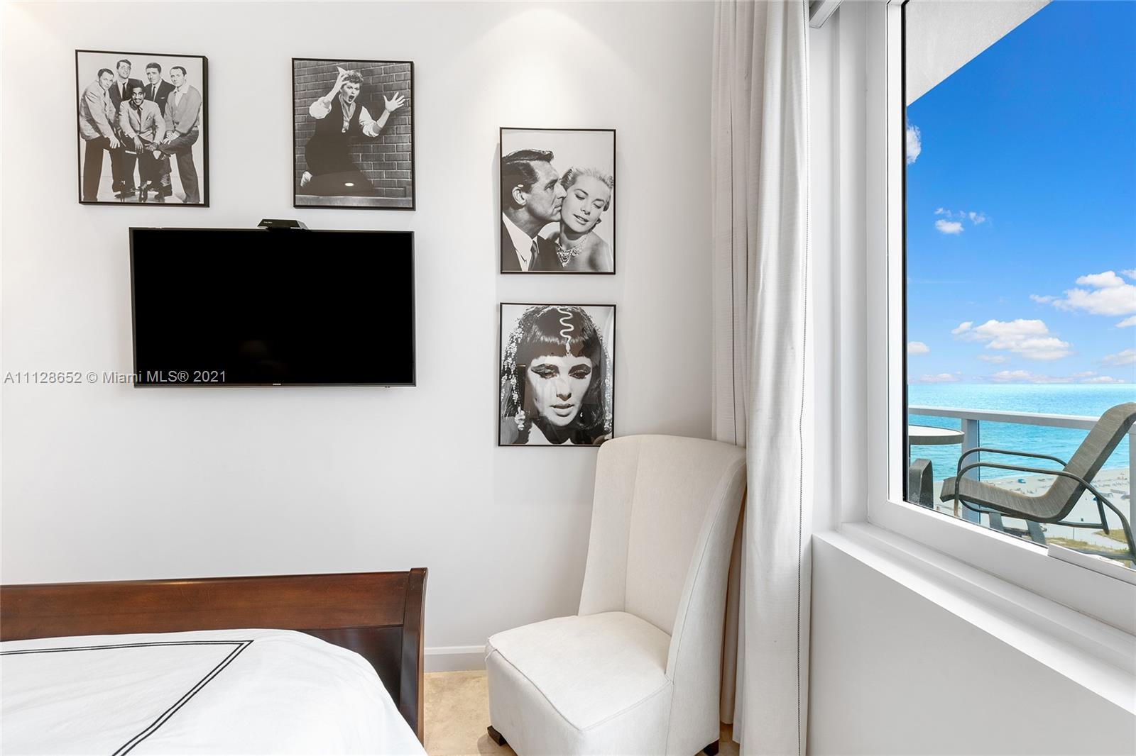 RONEY PALACE CONDO - Residential